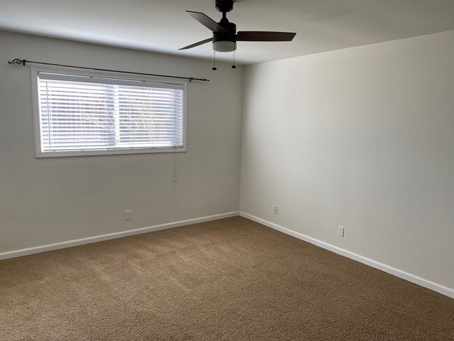 Photo - 518 Irelan Dr