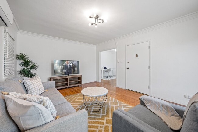 Photo - 1429 S Curson Ave