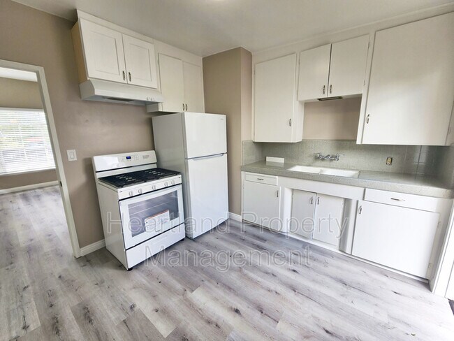 Photo - 7380 Colony Rd