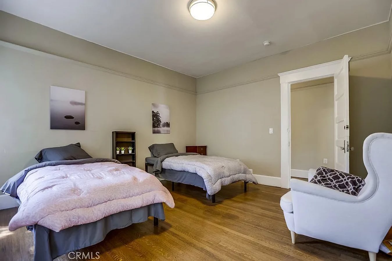 Photo - Raymond Avenue