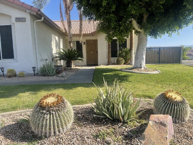 Photo - 3-Bedroom Home, Large Back
La Quinta, Long-term (1 Year) Rental