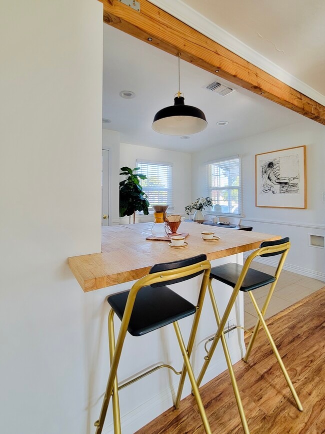 Photo - 1607 W 214th St