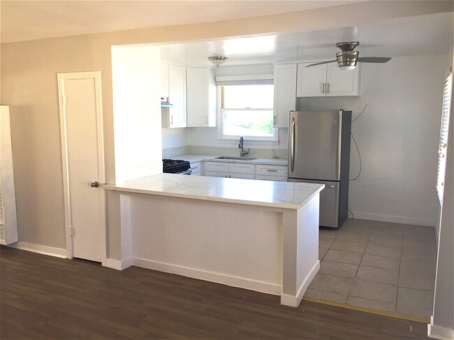 Photo - 12641 Vanowen St Unit A