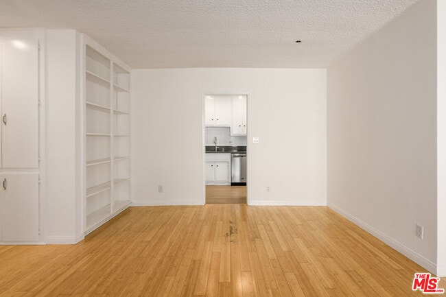 Photo - 2803 Arizona Ave Unit 10