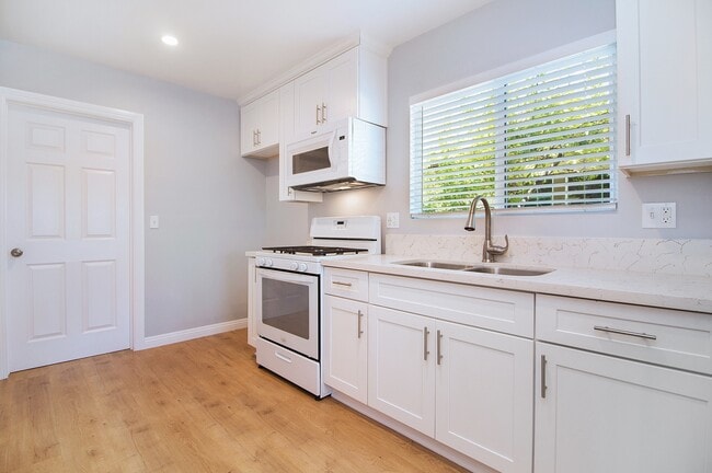 Photo - Olive Avenue Triplex Unit 2257 Olive Ave