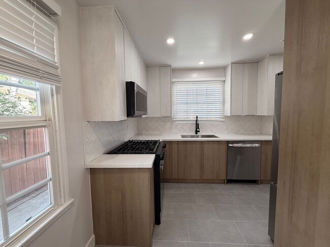 Photo - Stylish Fully Renovated 3-Bedroom Home with a Large Backyard