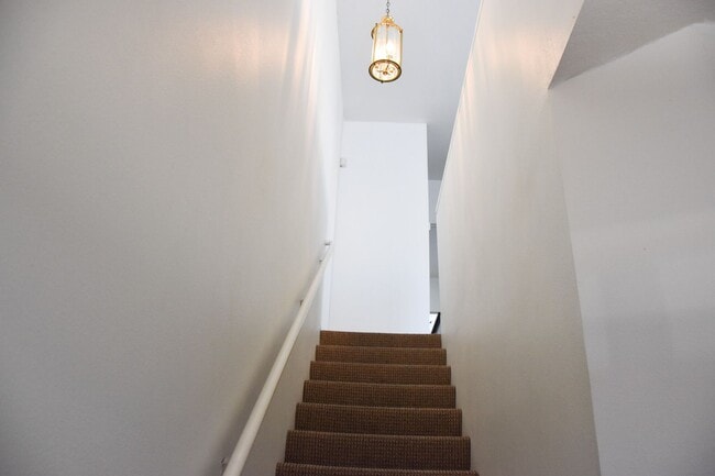Photo - 8215 E White Oak Ridge