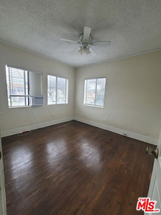Photo - 2934 1/2 Normandie Ave Unit 2934 1/2
