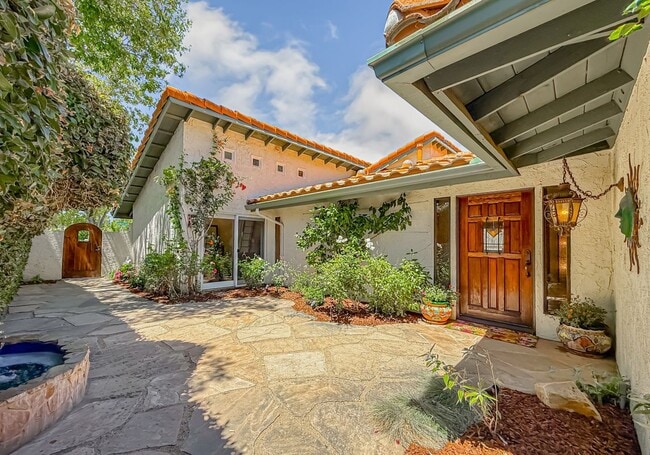 Photo - 2350 Leeward Cir