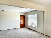 Photo - 520 Linwood Ave Unit D