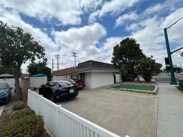 Photo - 1200 W Ball Rd House