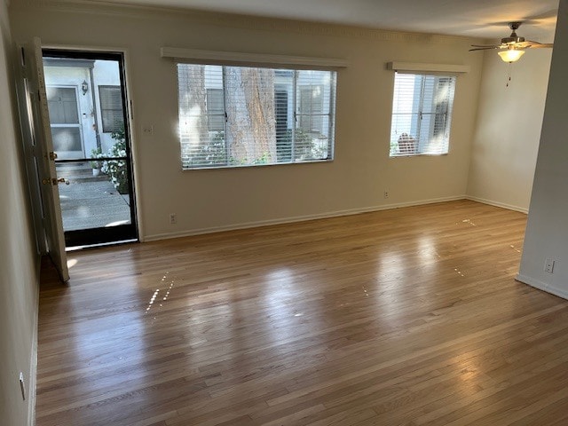 Building Photo - 3155 S Barrington Ave Unit B