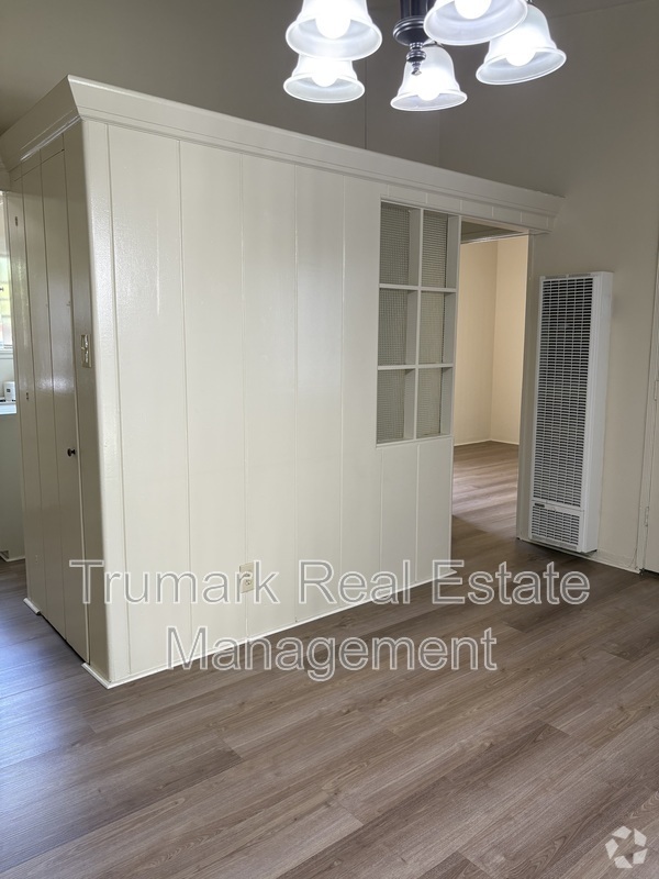 Building Photo - 1037 E Glenoaks Blvd Unit A Rental