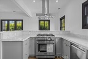 Photo - 1118 S Highland Ave Townhome