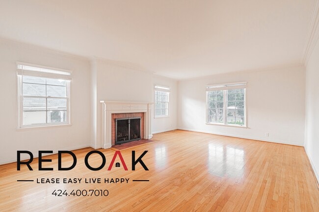 Building Photo - 4240 Franklin Ave Unit 4240