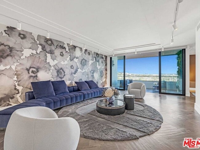 Building Photo - 1100 Alta Loma Rd Unit 1404