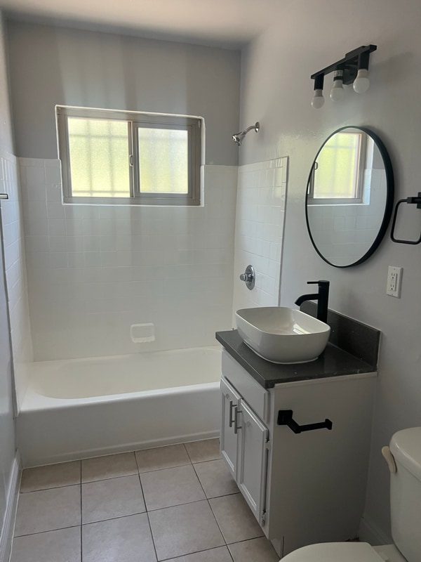 Photo - 9617 1/2 S Hoover St