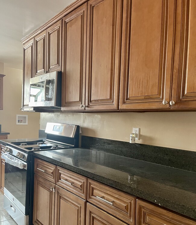 Photo - 8246 Beeman Ave