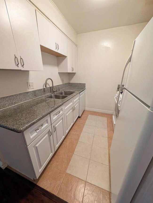 Photo - 4402 Mammoth Ave Apartment Unit 1