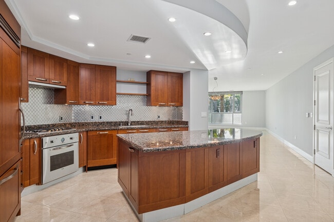 Photo - 5047 Scholarship