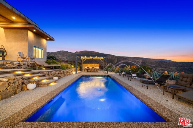 Building Photo - 10715 Yerba Buena Rd Rental