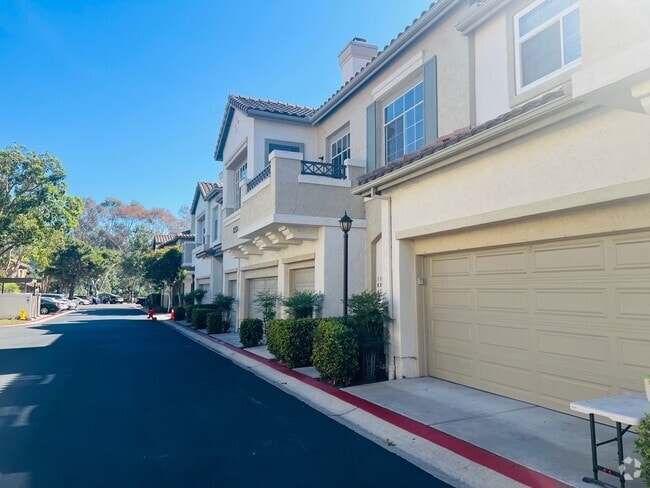 Building Photo - 12526 Heatherton Ct Rental
