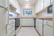 Photo - Camarillo Oaks Apartments