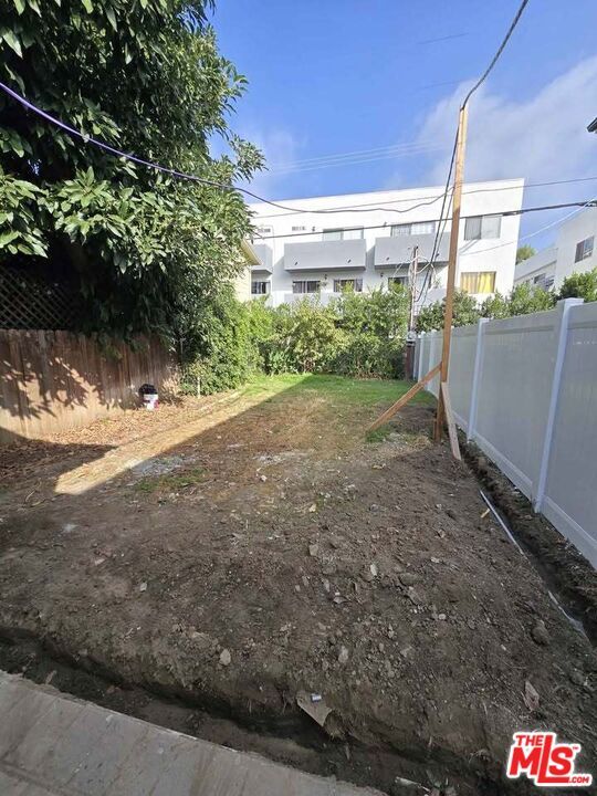 Photo - 14123 Califa St