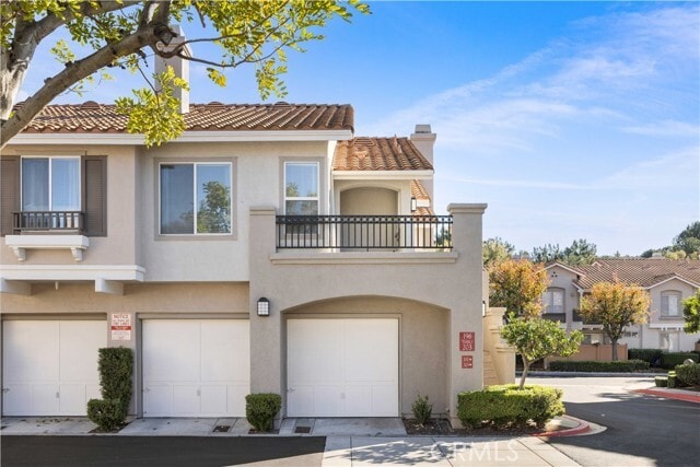 Photo - 202 California Ct