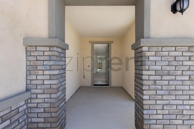 Photo - Unit