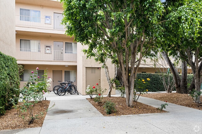 Bike storage - Regency Gardens