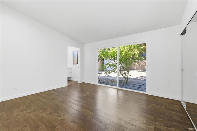 Photo - 22305 Schoolcraft St