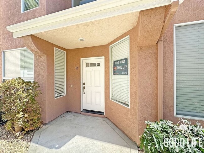 Building Photo - 417 Sanibelle Cir Unit 88