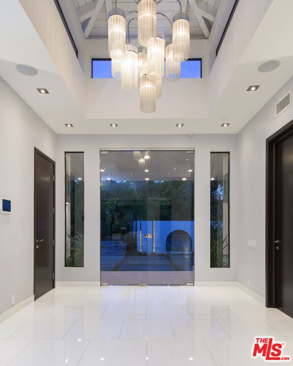 Photo - 900 N Hillcrest Rd