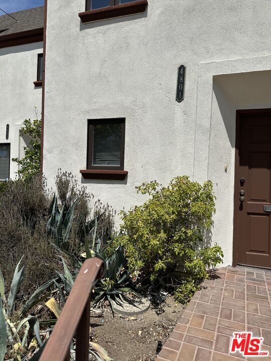 Photo - 4801 W 8th St