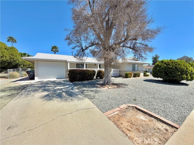 Photo - 28880 Amersfoot Way
