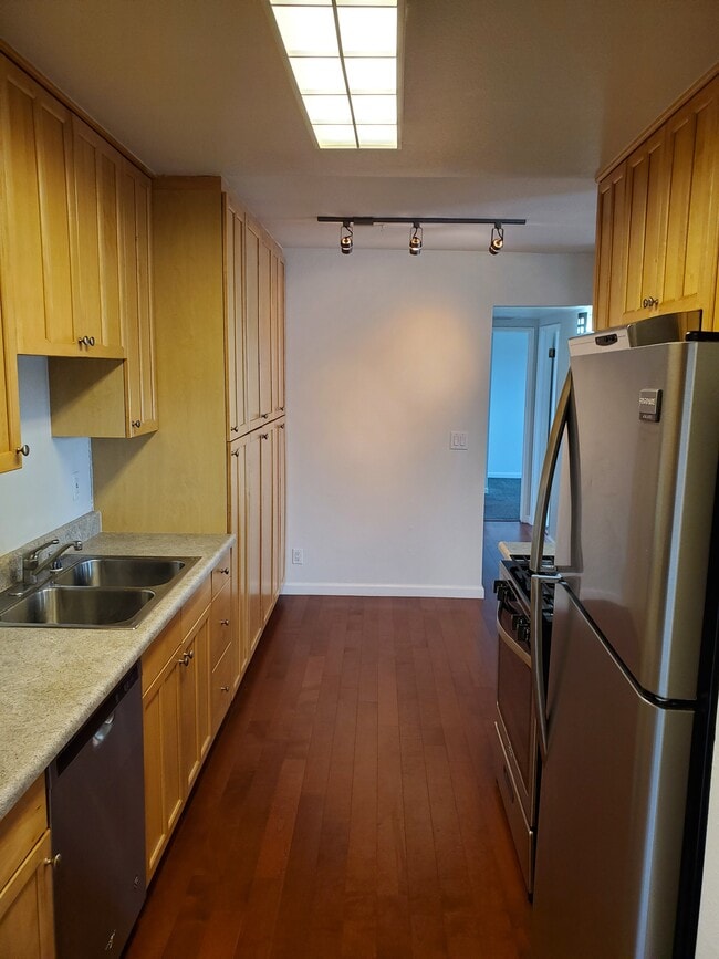 Photo - 2411 Prospect Ave Unit 307