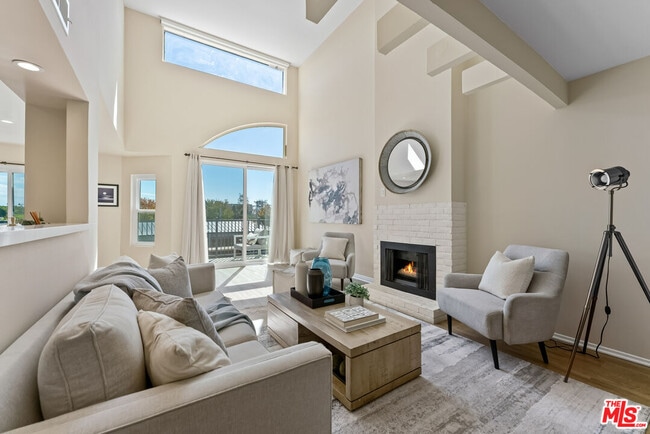 Building Photo - 2677 S Centinela Ave Unit 402