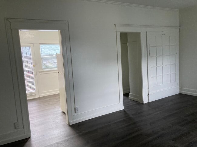 Photo - 533 S Westmoreland Ave Unit 14