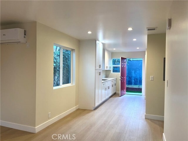 Photo - 2720 W 70th St