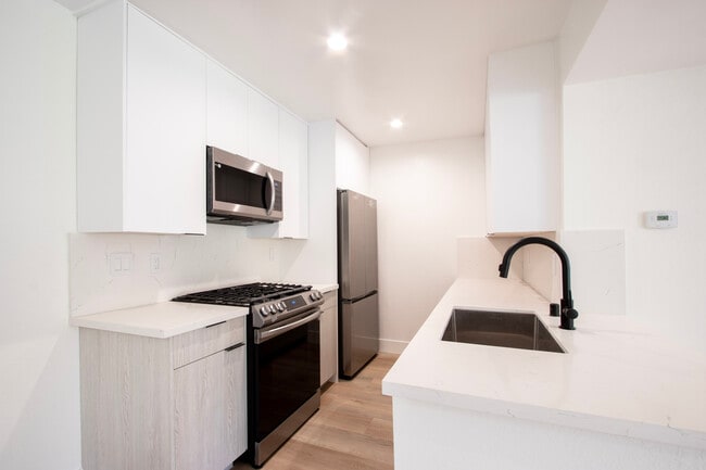 Photo - 2123 Rodney Dr