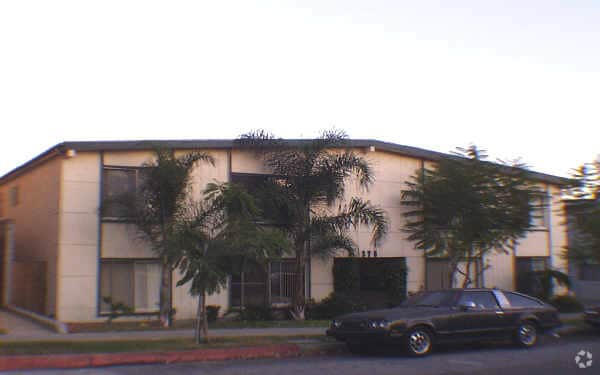 Building Photo - 276 S Sierra Madre Blvd