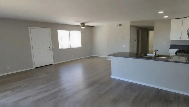 Photo - 68180 Cll Las Tiendas Unit B