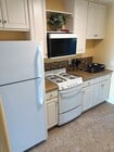 Kitchen Appliances - 1620 1/4 York Dr