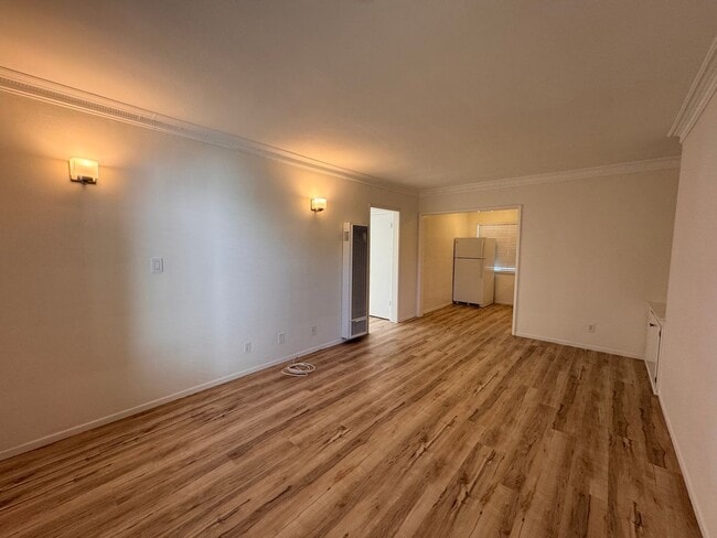 Photo - 12000 Moorpark St Unit 08