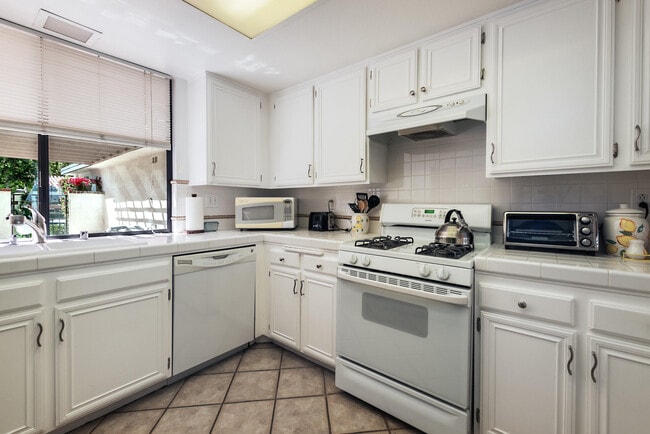 Photo - 28 Cll Encinitas