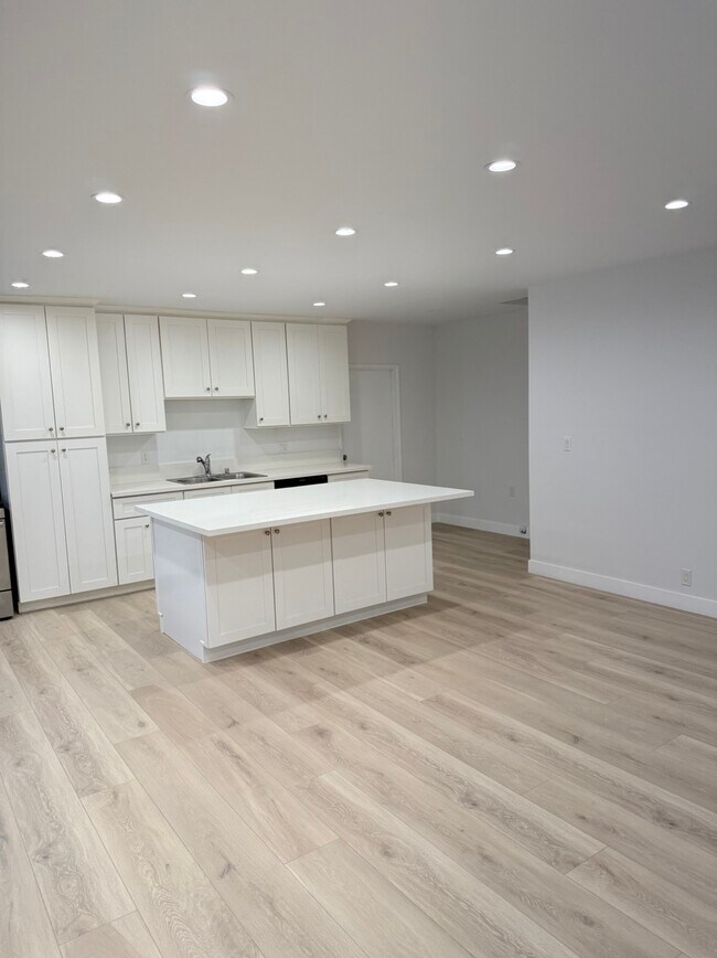 Photo - 7307 Tyrone Ave