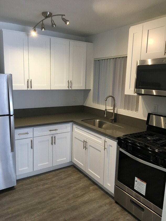 Floor Plan - 2BD/1BTH