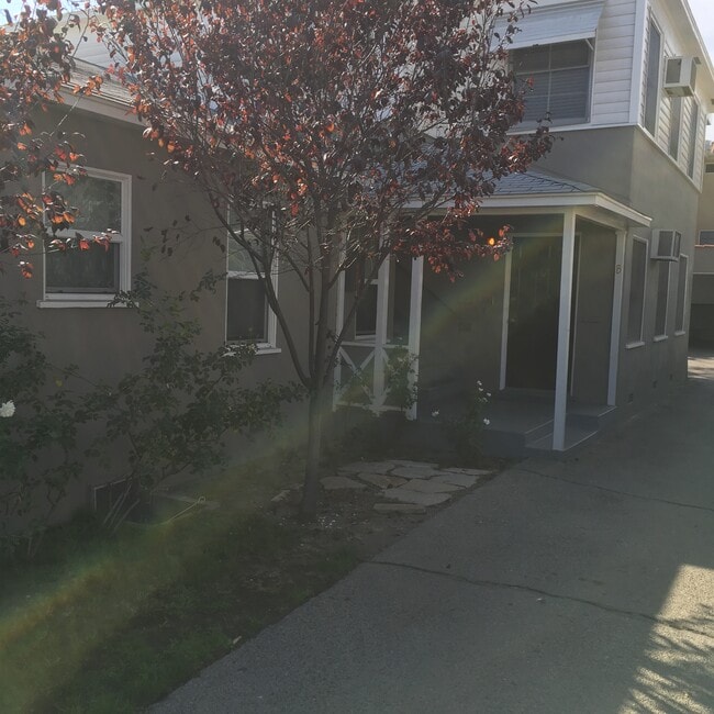 Building Photo - 4823 Cleon Ave Unit A Rental