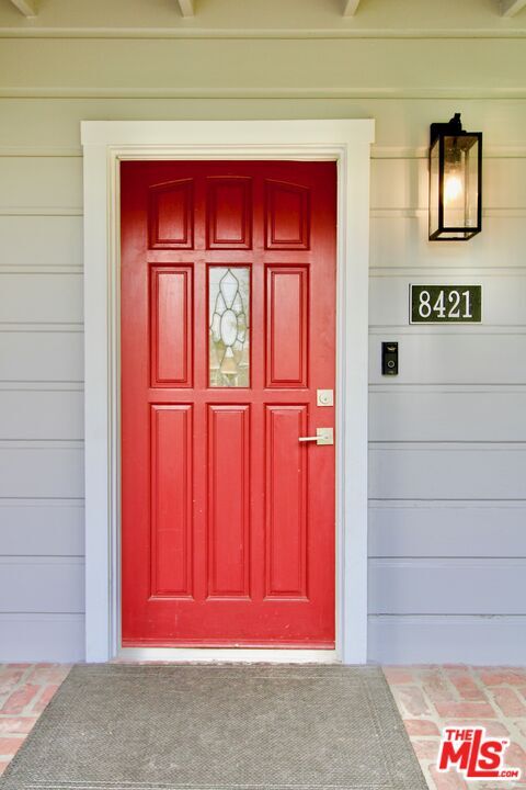 Photo - 8421 Darby Ave